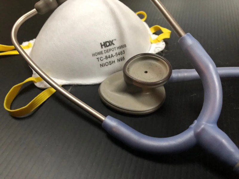 This Bill Would Give Paid Sick Leave and Hazard Pay to Healthcare Workers