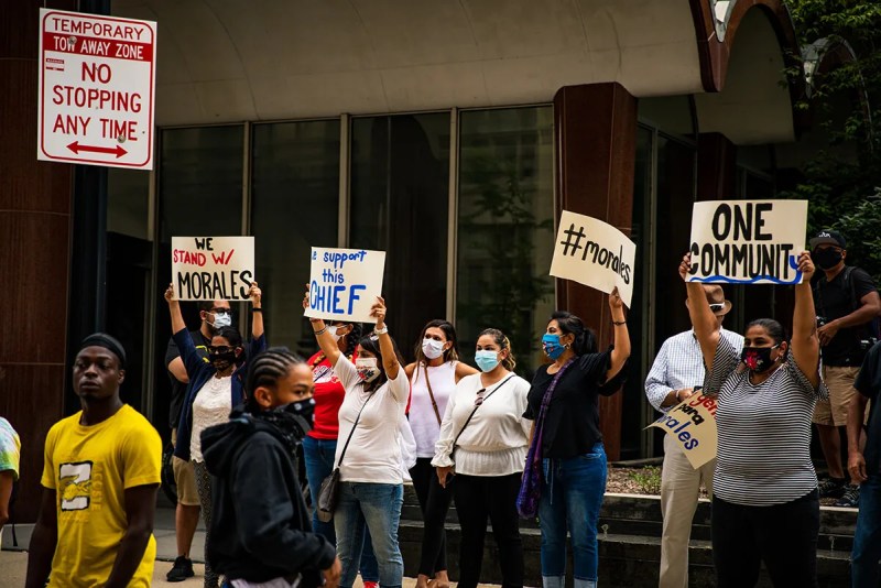 Milwaukee Police Chief Holds on to Job