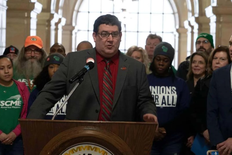 Teachers in Wisconsin’s 5 Largest Districts Demand Online-Only Classes For Now