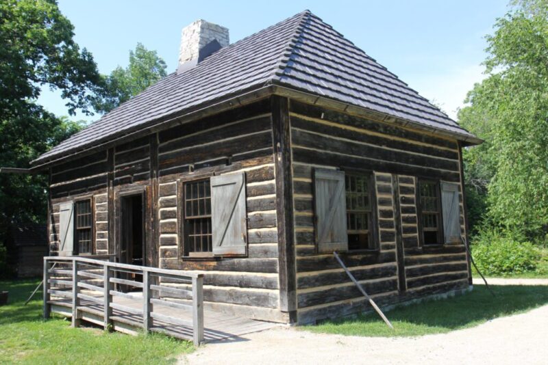 10 buildings in Wisconsin that are older than the state itself