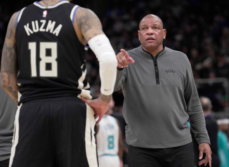 Milwaukee Bucks legends are finalists for the basketball hall of fame.